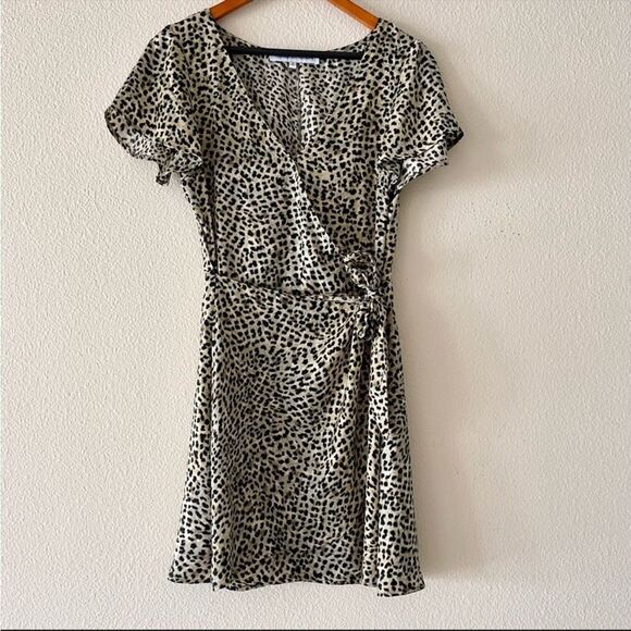 Cupcakes & cashmere leopard print wrap dress M - Picture 3 of 11